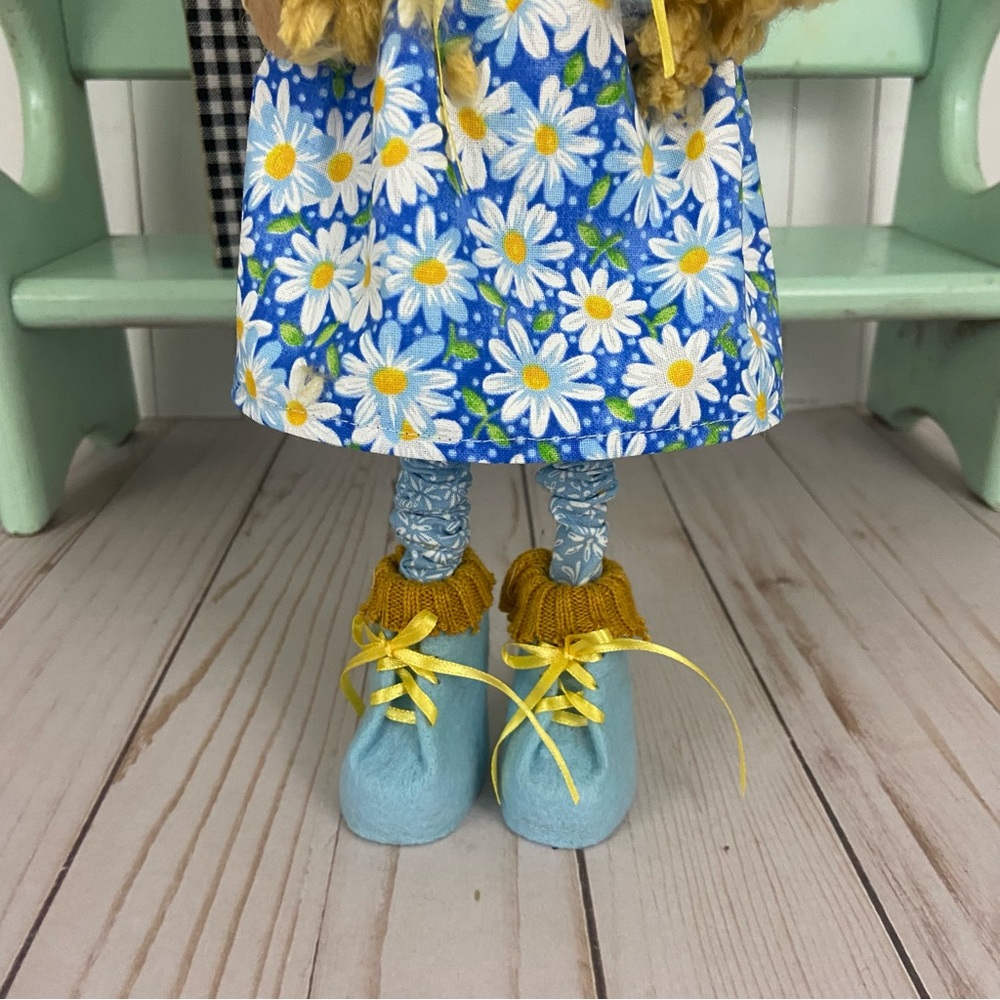 ❌SOLD❌Gnome Spring Blue Daisy Girl Yellow Floral Felt Hat Handmade Female - Picture 5 of 15